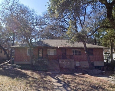 917 Keith Ln - Photo Thumbnail 0