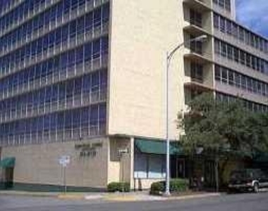 1800 Lavaca St - Photo Thumbnail 2