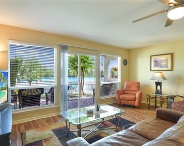 1818 S Lakeshore Blvd - Photo Thumbnail 4