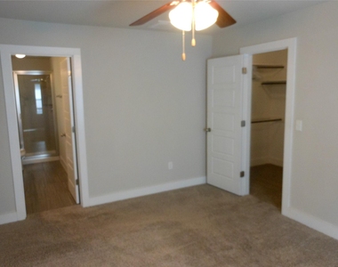 7410 Buchholz St - Photo Thumbnail 16