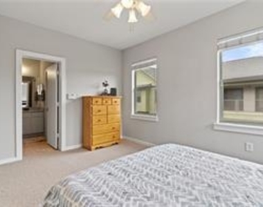 1201 Grove Blvd - Photo Thumbnail 17