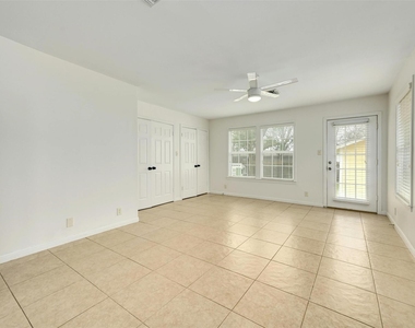 5010 W Frances Pl - Photo Thumbnail 16