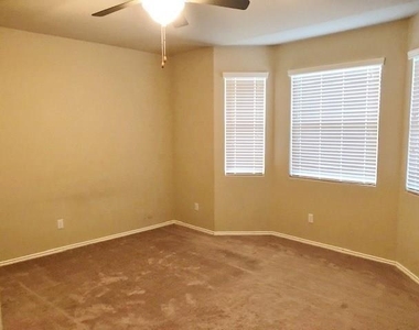 17804 Bridgefarmer Blvd - Photo Thumbnail 5