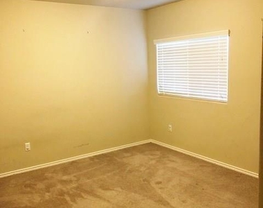 17804 Bridgefarmer Blvd - Photo Thumbnail 11