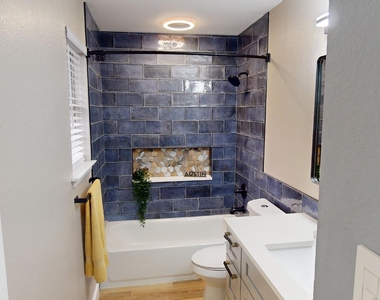 4301 Banister Ln - Photo Thumbnail 21