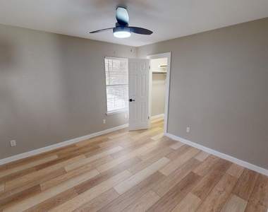 4301 Banister Ln - Photo Thumbnail 24