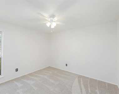 9722 Moorberry St - Photo Thumbnail 27