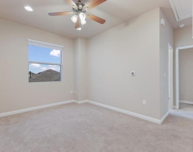 1714 Frontier Valley Dr - Photo Thumbnail 17