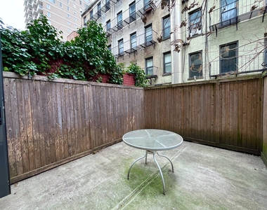 217 East 88th Street - Photo Thumbnail 1