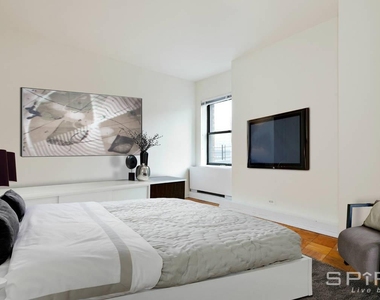 West 34th Street and Broadway  Ave - Photo Thumbnail 1