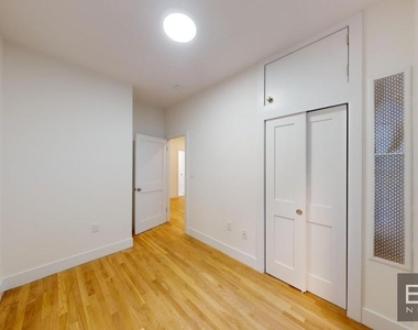 441 West 51 Street - Photo Thumbnail 2