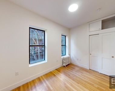 441 West 51 Street - Photo Thumbnail 1