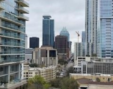 300 Bowie St - Photo Thumbnail 1