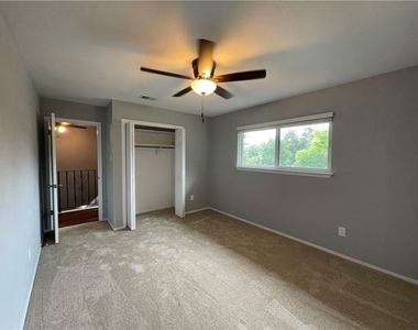 7415 Shadywood Dr - Photo Thumbnail 14