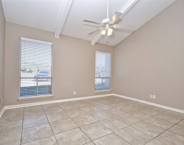 100 Lido Cir - Photo Thumbnail 20