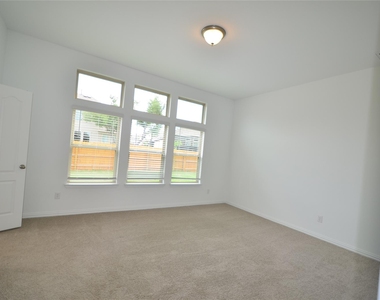 1516 Sibley Way - Photo Thumbnail 7