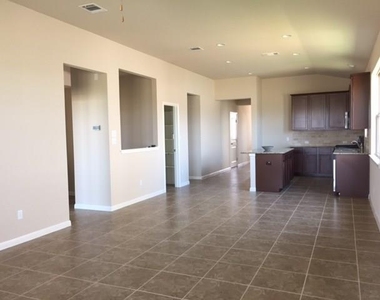 5717 Porano Cir - Photo Thumbnail 5