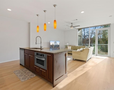 1600 Barton Springs Rd - Photo Thumbnail 1