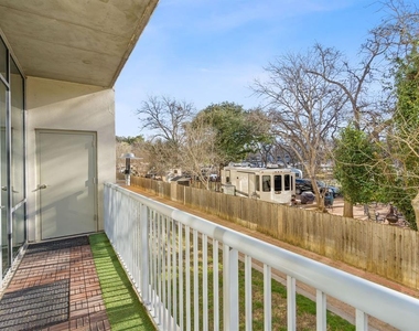 1600 Barton Springs Rd - Photo Thumbnail 17