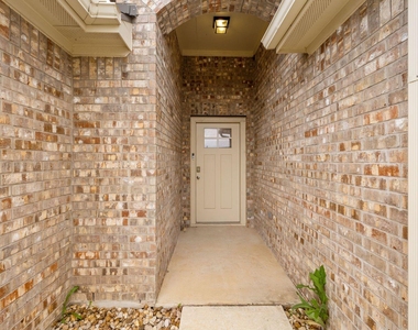 668 Cinnamon Teal Ln - Photo Thumbnail 2