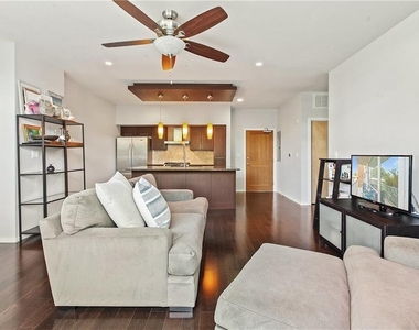 1600 Barton Springs Rd - Photo Thumbnail 3