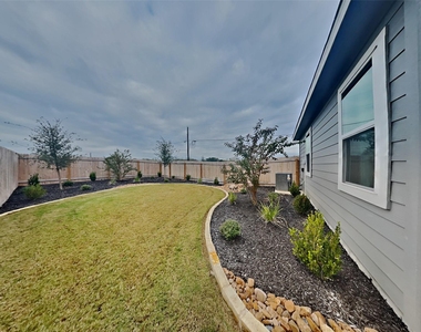 890 Casina Cir - Photo Thumbnail 27