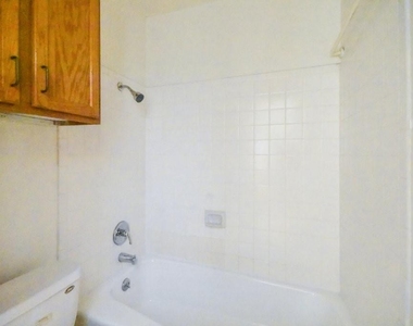 2815 Rio Grande St - Photo Thumbnail 12