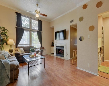 2804 Rio Grande St - Photo Thumbnail 21