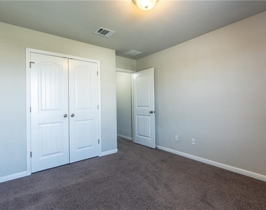 5649 Porano Cir - Photo Thumbnail 18