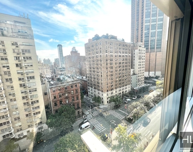 Park Avenue - Photo Thumbnail 9