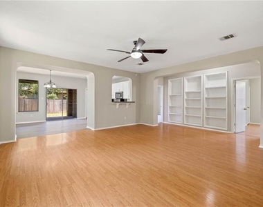 2103 Sage Canyon Dr - Photo Thumbnail 3