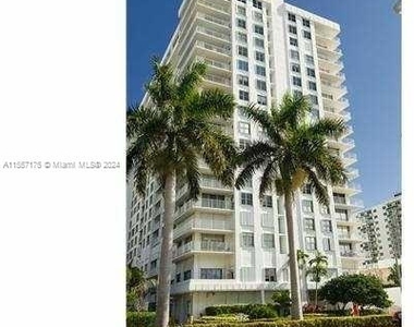 2751 S Ocean Dr - Photo Thumbnail 1