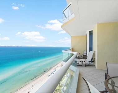 17875 Collins Ave - Photo Thumbnail 29