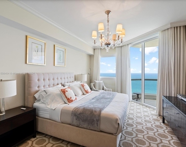 17875 Collins Ave - Photo Thumbnail 14