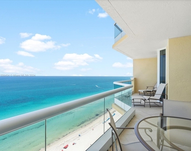 17875 Collins Ave - Photo Thumbnail 26