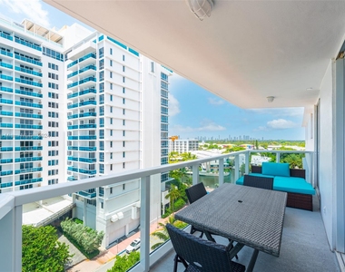 2401 Collins Ave - Photo Thumbnail 19