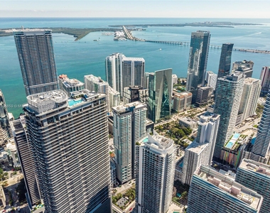 1000 Brickell Plz - Photo Thumbnail 33