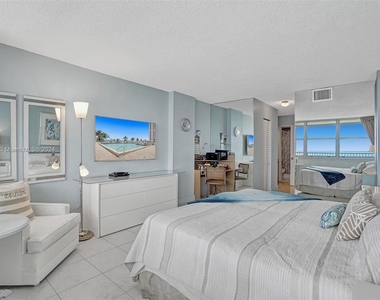 2201 S Ocean Dr - Photo Thumbnail 22