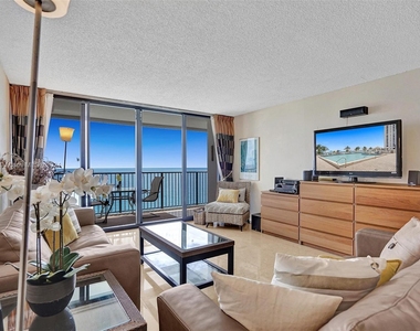 2201 S Ocean Dr - Photo Thumbnail 5