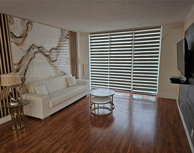 3000 S Ocean Dr - Photo Thumbnail 5