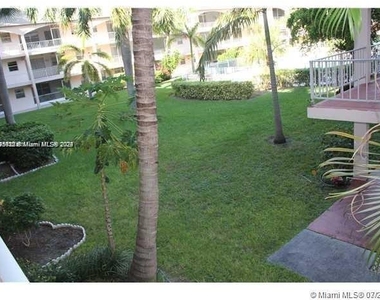 581 Blue Heron Dr - Photo Thumbnail 4