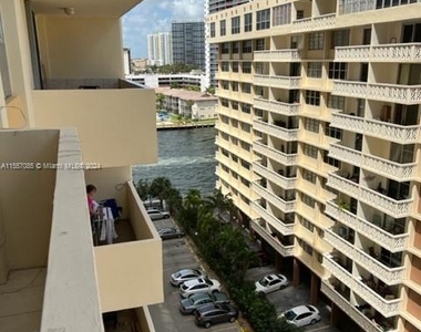 1833 S Ocean Dr - Photo Thumbnail 9