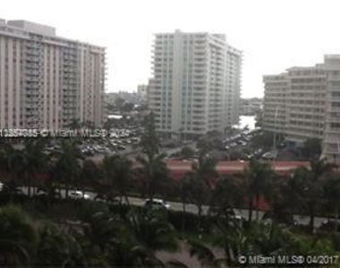 1833 S Ocean Dr - Photo Thumbnail 0