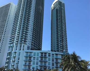 1900 N Bayshore Dr - Photo Thumbnail 0