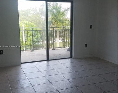 9300 Fontainebleau Blvd - Photo Thumbnail 6