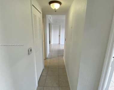 9300 Fontainebleau Blvd - Photo Thumbnail 24