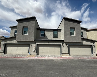 9931 Dandelion Hills Street - Photo Thumbnail 20