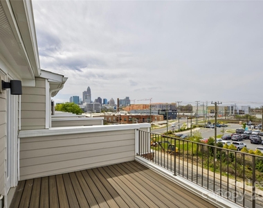 252 Parkwood Avenue - Photo Thumbnail 43