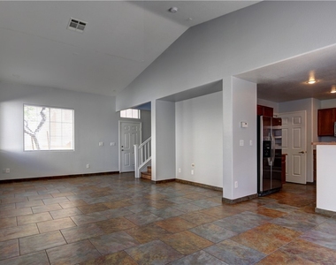 6831 N Campbell Road - Photo Thumbnail 5