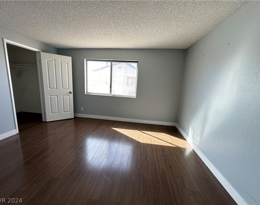 4036 Bridgeview Circle - Photo Thumbnail 16